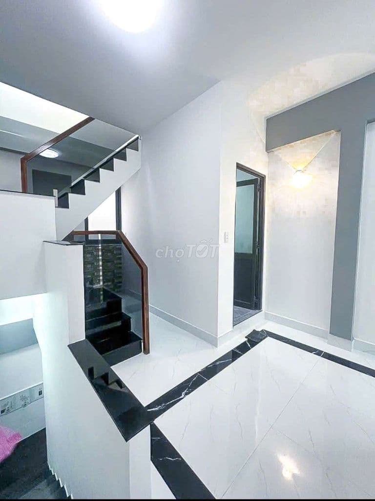 Thái Phiên Quận 11 nhà 3 tầng DT 3,8x11,3m giá 7,08 tỷ. - Ảnh 2