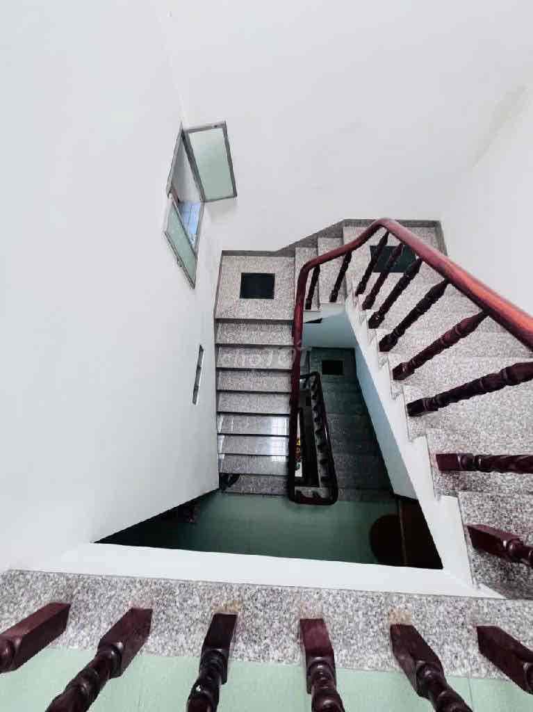 Nhà 4 Tầng 64m2 mặt tiền đường 320 Bông Sao P5 Q8 - Ảnh 3