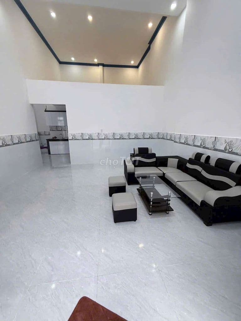 HIẾM - NHÀ HXH ĐƯỜNG ĐOÀN NGUYỄN TUẤN - CẤP 4 SHR THỔ CƯ FULL - Ảnh 2