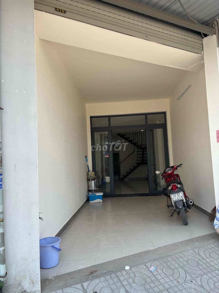 Bán nhà mặt tiền đường Tam Bình, 67m2, 1 trệt 1 lầu, sổ chung,CCVB