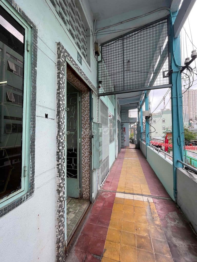 Chung cư Học Lạc Tầng 2 ( 3,8m x 20m ) Quận 5 “2tỷ9” - Ảnh 3