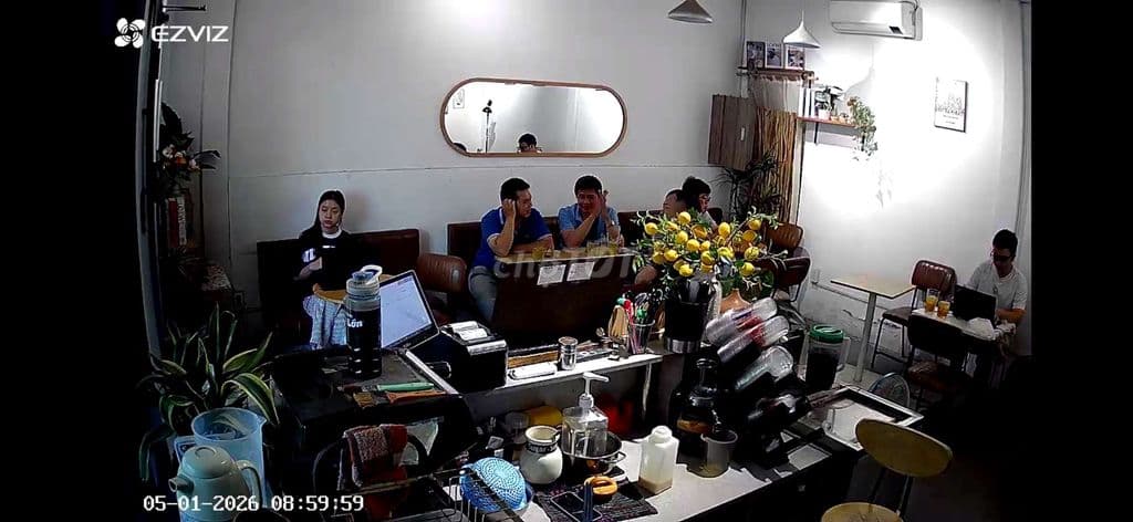 Cần sang quán cf nhỏ xinh xinh