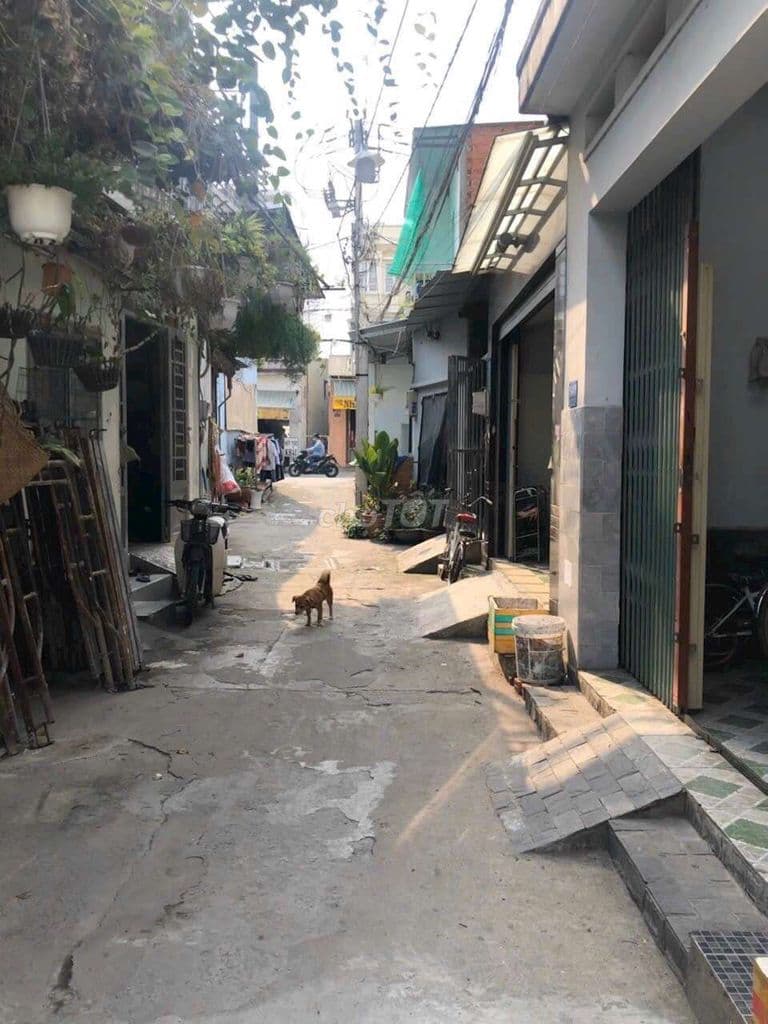 Nhà ngộp cần bán 4❌18 3 tầng 1/TTN1 gần trường Nguyễn Thị Định giá tốt - Ảnh 2