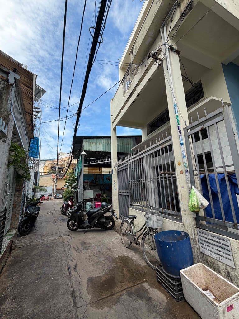 Nhà cấp 4 hẻm oto Tân Hoà Đông 10x20m - Ảnh 2