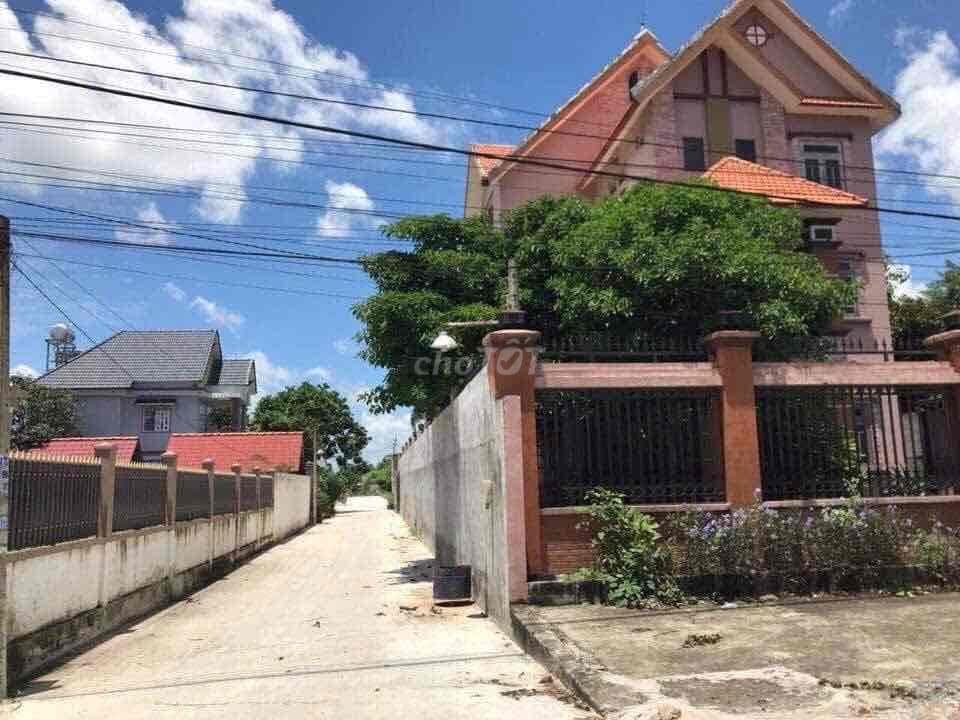 Kẹt tiền cân bán lô đất thổ cư 88m2,đường bê tông 6m,xã tân phú trung - Ảnh 3