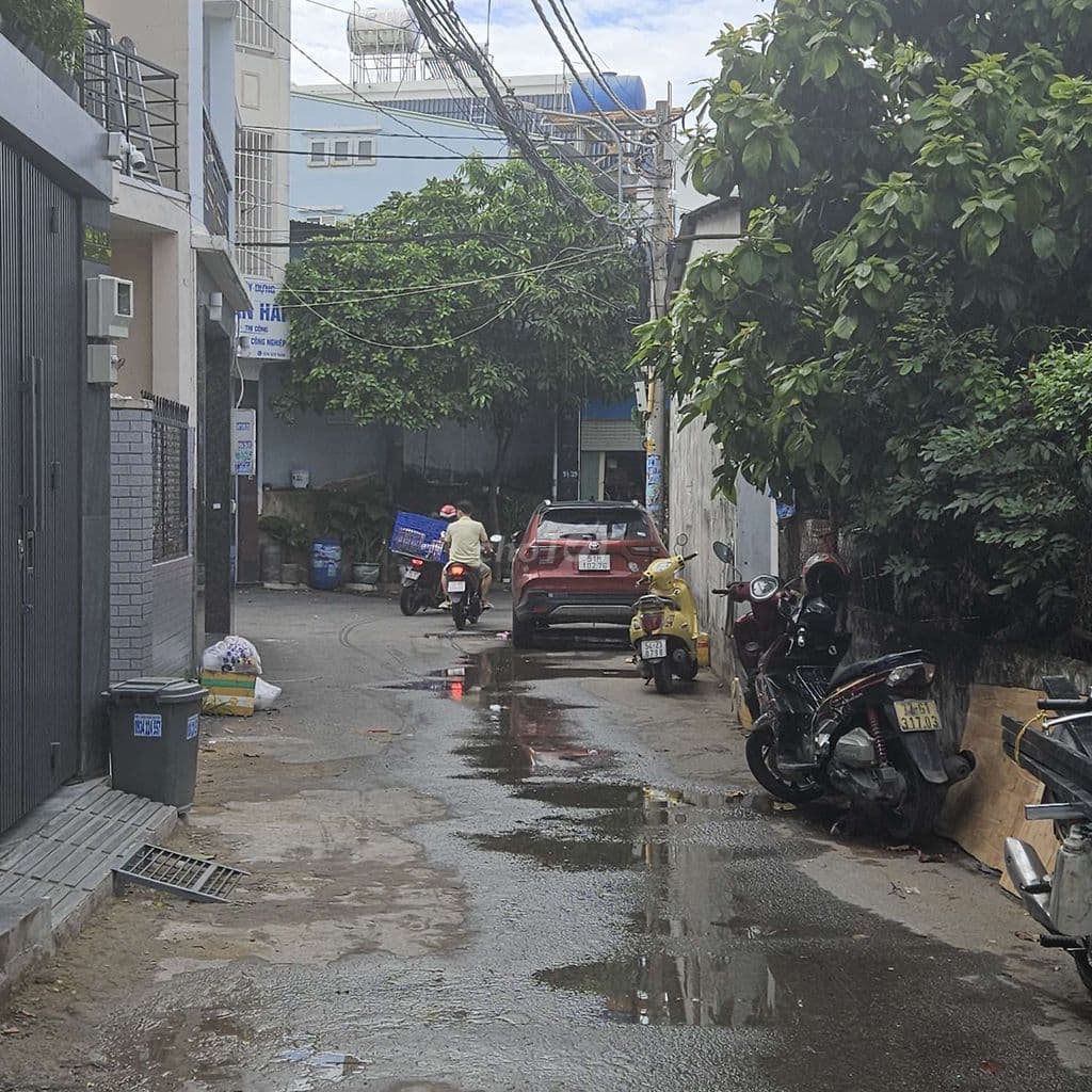 nhà mới ở ngay 6.3x19 3 tầng hxh - Ảnh 2
