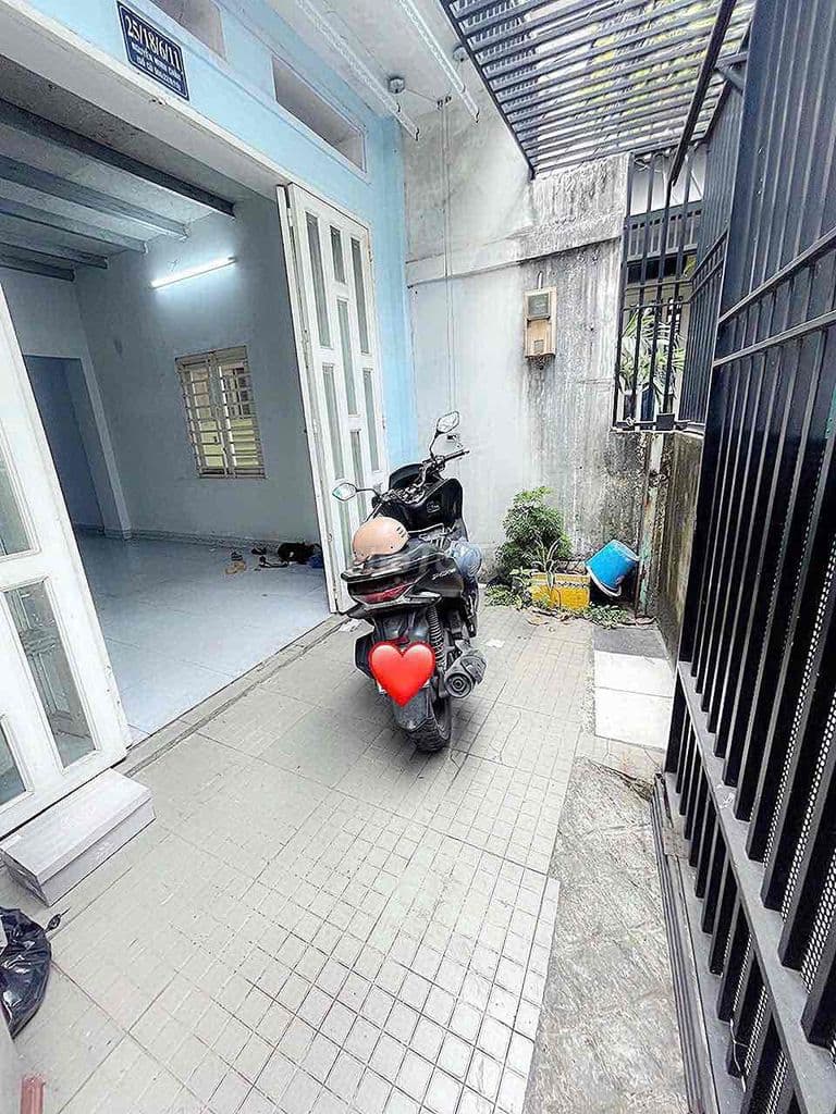 GIÁP Q11 - 4M X 15M NỞ HẬU - 2 TẦNG - ĐẦY ĐỦ CÔNG NĂNG