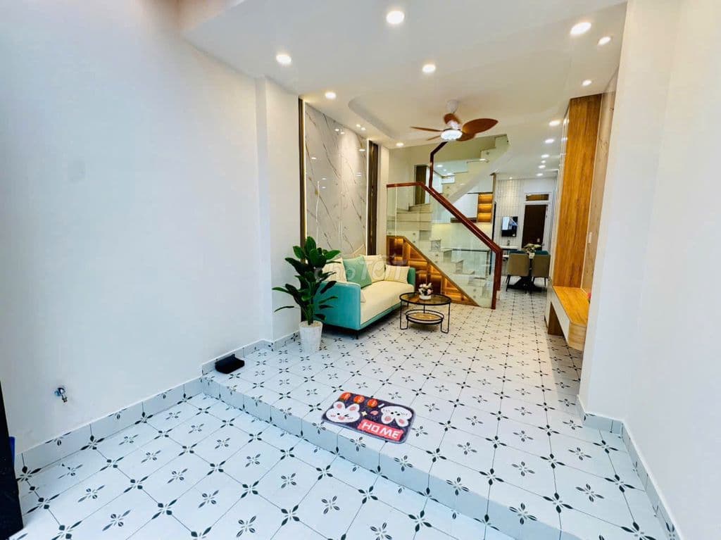BÁN NHÀ HẺM / ĐƯỜNG PHAN VĂN TRỊ - BÌNH THẠNH. GIÁ 6 TỶ 6