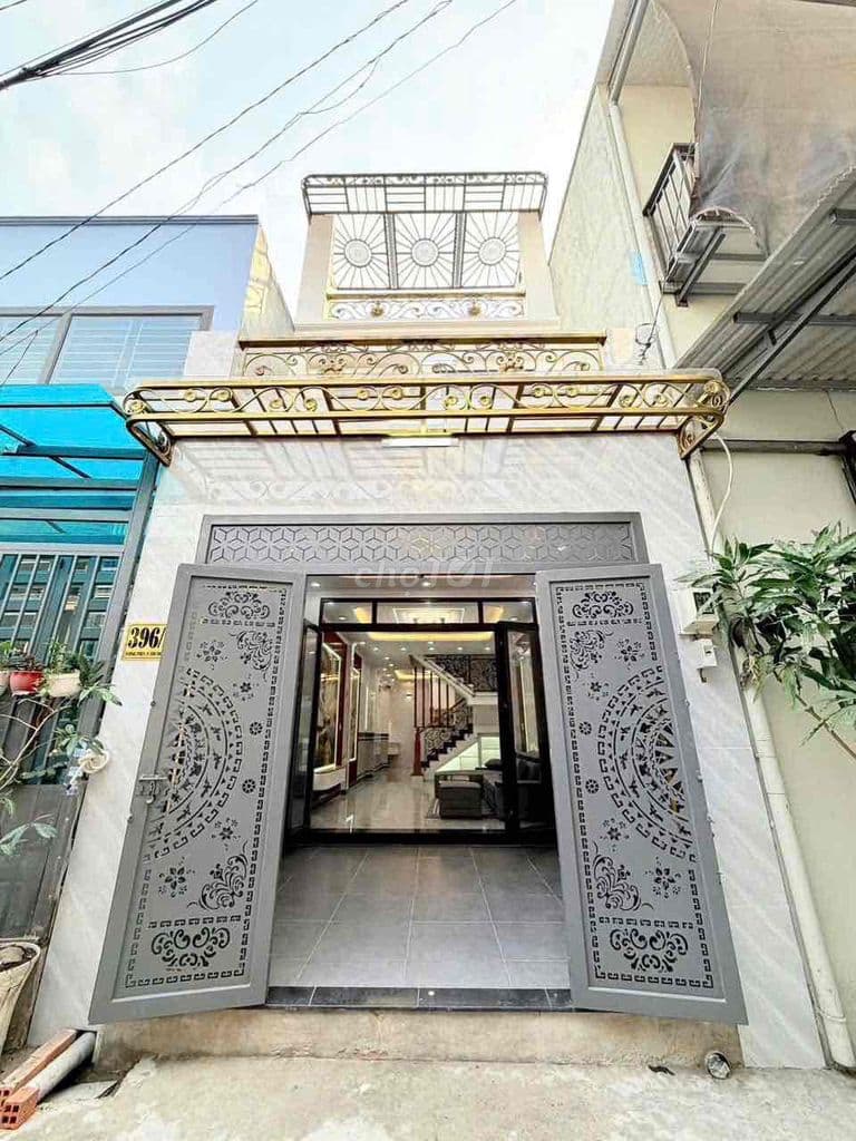 Nhà 4m x 18m 3 tầng sau nhà MT đường Tân Thới Hiệp 21 đang mở rộng 30m