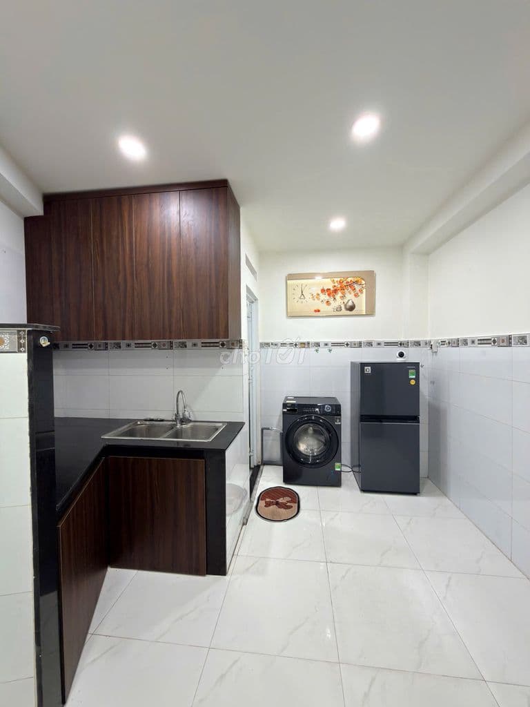 Chính chủ bán nhà hẻm ô tô 1 trệt 2 lầu mới. Ni Sư Huỳnh Liên Tân Bình