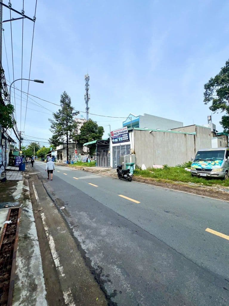 NỀN MTKD ĐƯỜNG VÕ VĂN HÁT - 8,9 TỶ/159M2