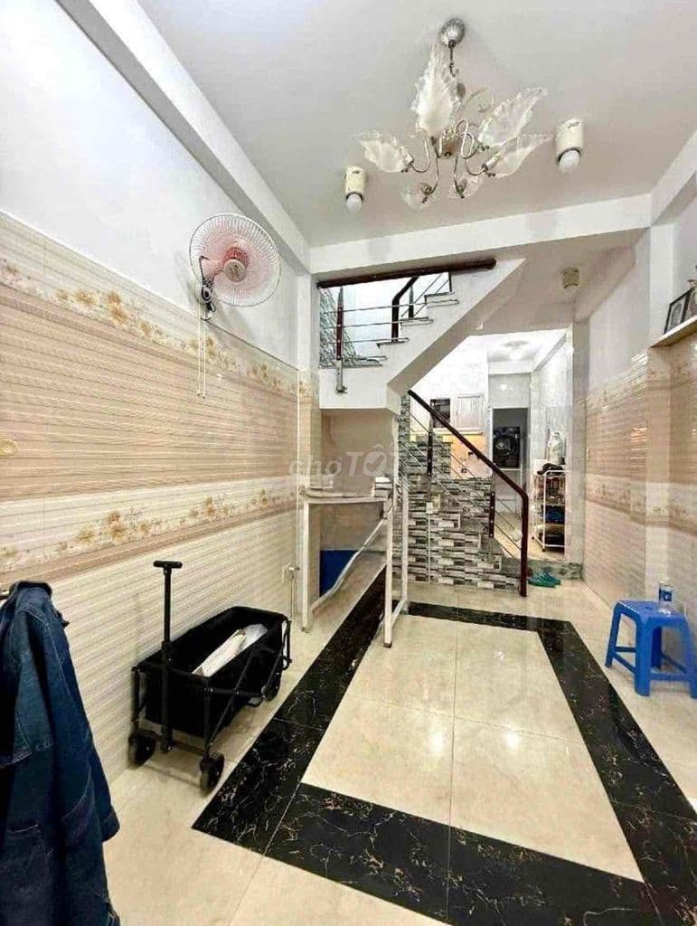 ✅ Nhà đẹp 4 Tầng đường Nguyễn Trãi Quận 5 - 3PN 3WC Hh 1% 🌹