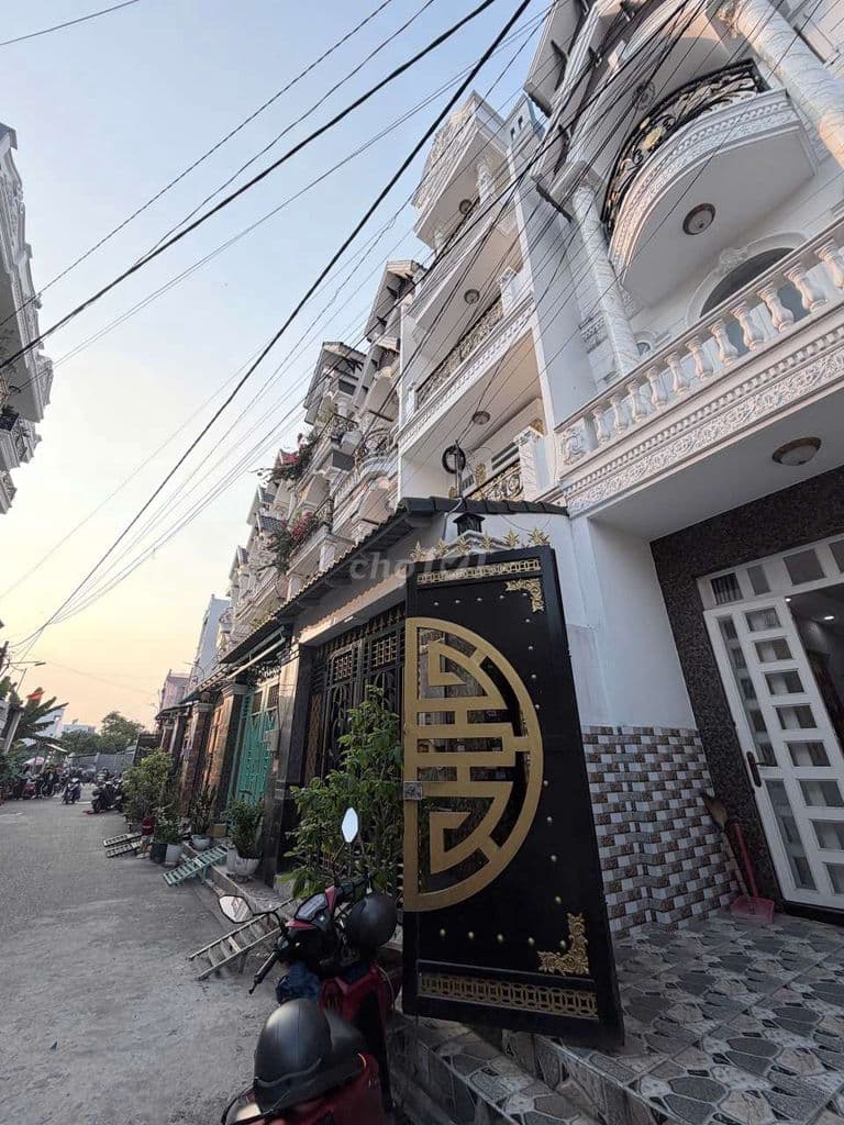 Nhà Bán Bình Tân - Hẻm xe hơi ngủ trong nhà - 80m - 4 tầng.