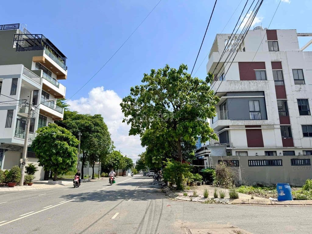 Bán đất mặt tiền An Phú Đông 13, quận 12