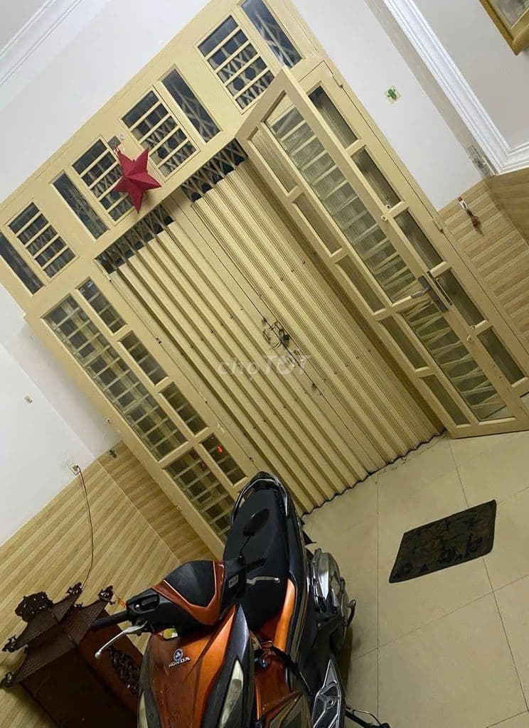 NHÀ Ở NGAY LB-BÍCH- HOÀ BÌNH DT; 4 X 12M 2 LẦU ST ĐÚC BTCT - Ảnh 2