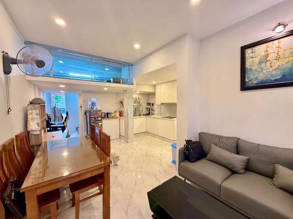 Chung cư ngay ga Metro, 42m2, 2.55 tỉ, 2PN, 2WC, kế Thảo Điền