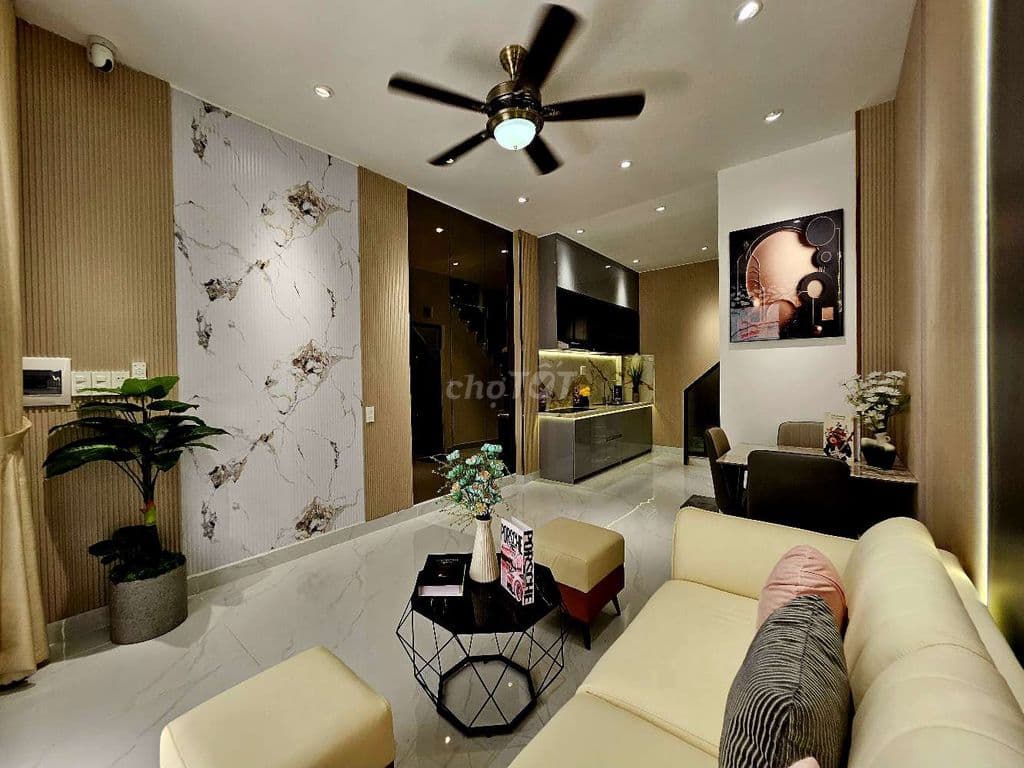 Nhà Xinh 1lầu giá tốt vị trí đẹp - Ảnh 2