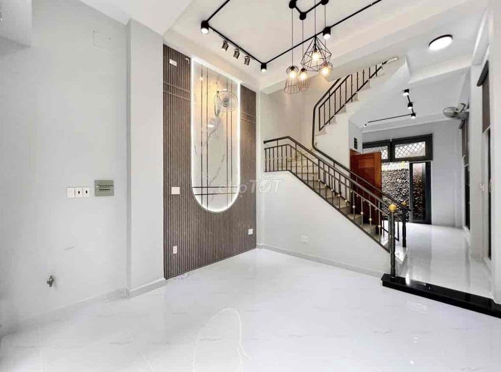 Nhà đẹp 3 lầu đường Trương Thị Hoa (TTH07 cũ) ngay siêu thị Metro - Ảnh 3