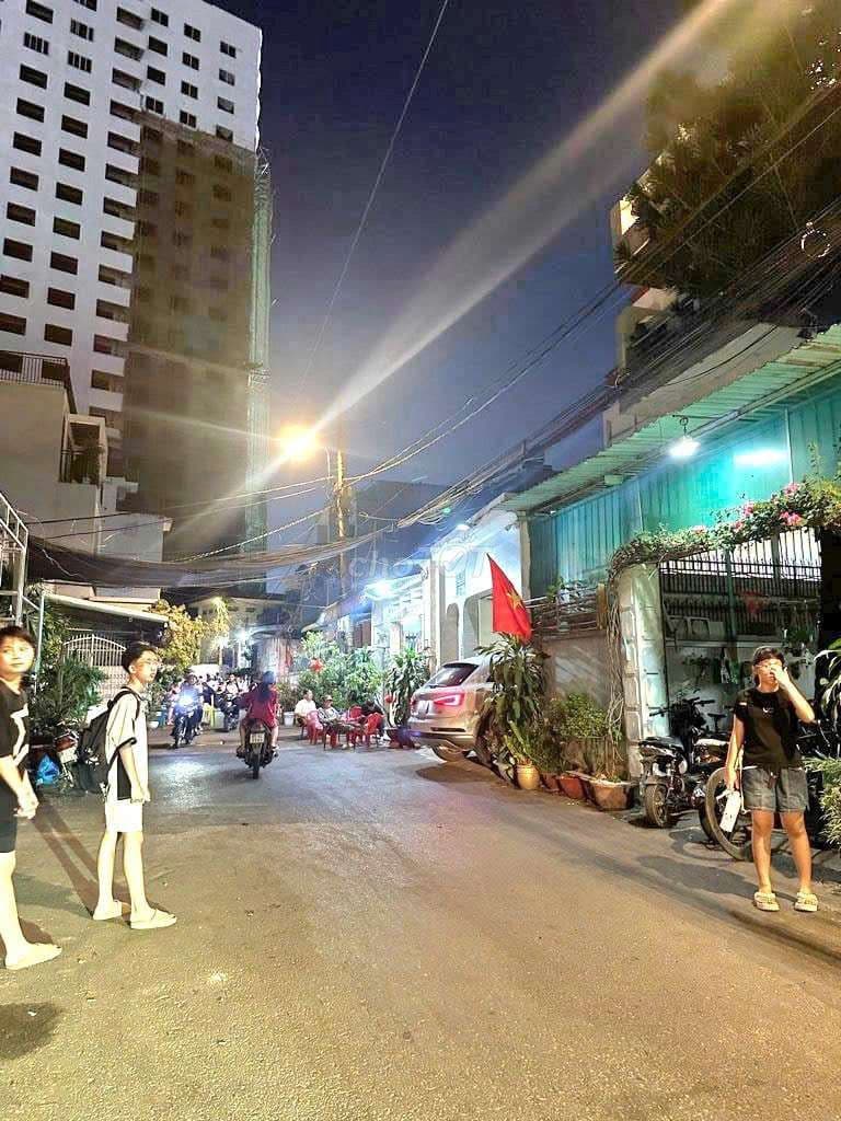 Nhà Cấp 4, ngang 4,1 Phước long a ngay Ga Metro chỉ 6 tỷ ở ngay