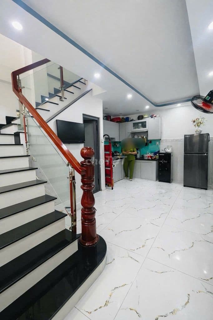 Nhà 1 trệt + lửng + lầu 4x12 LÊ ĐÌNH CẨN - Ảnh 3