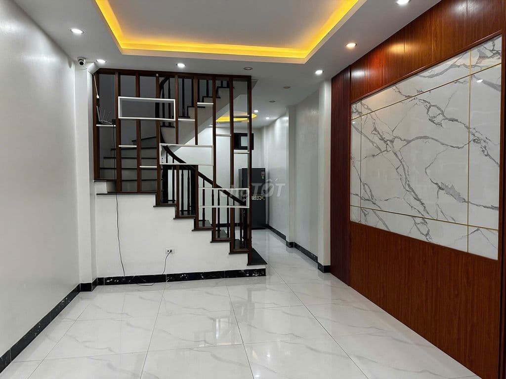 Nhà 5 tầng tại ngõ Tây Tựu, phường Tây Tựu, Hà Nội giá chỉ 6,95 tỷ