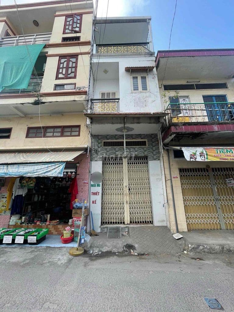 Mặt tiền HXH 8m - 1 trệt 2 lầu 4 PN - Ảnh 2
