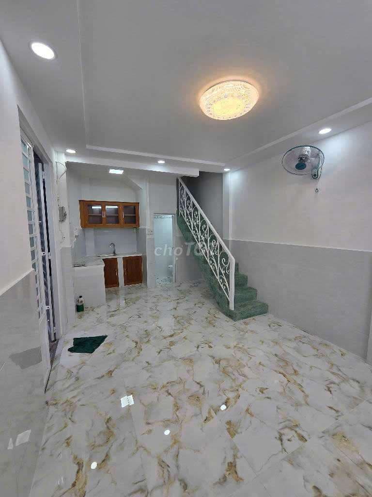 Nhỉnh 3 tỷ có nhà hẻm thông Phạm Văn Hai, gần chợ 2PN - Ảnh 3
