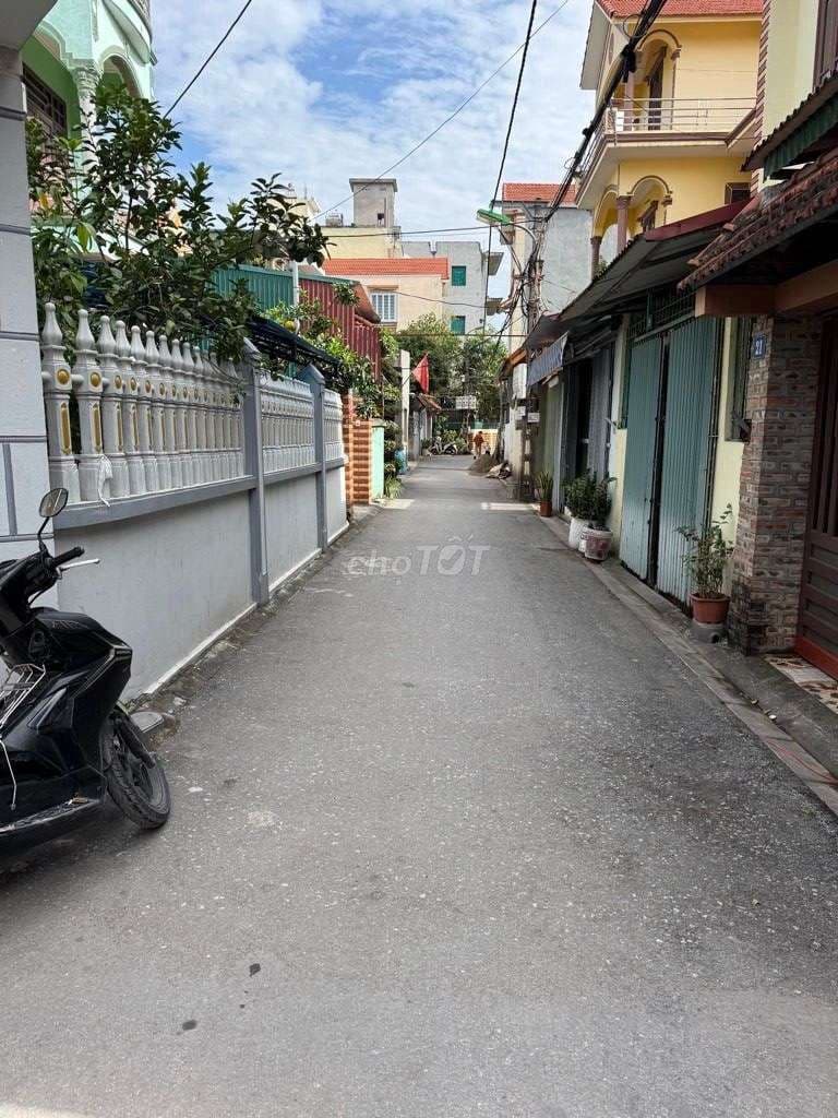 TRUNG TÂM TRÂU QUỲ - Ô TÔ TRÁNH BA GÁC - SÁT PHỐ-MẶT TIỀN RỘNG.GIÁ TỐT - Ảnh 3