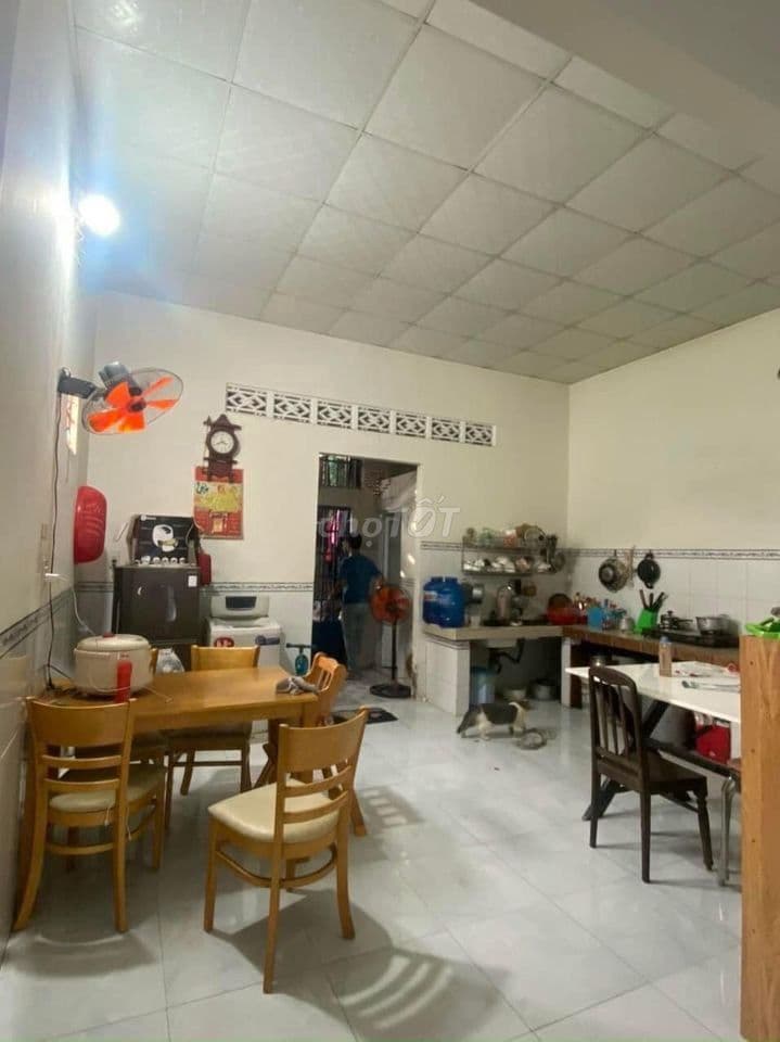 Bán nhà chuyển chỗ ở giá 1tỷ , SHR, nằm ngay Đ Phạm Hữu Tâm , DT 124M2 - Ảnh 3