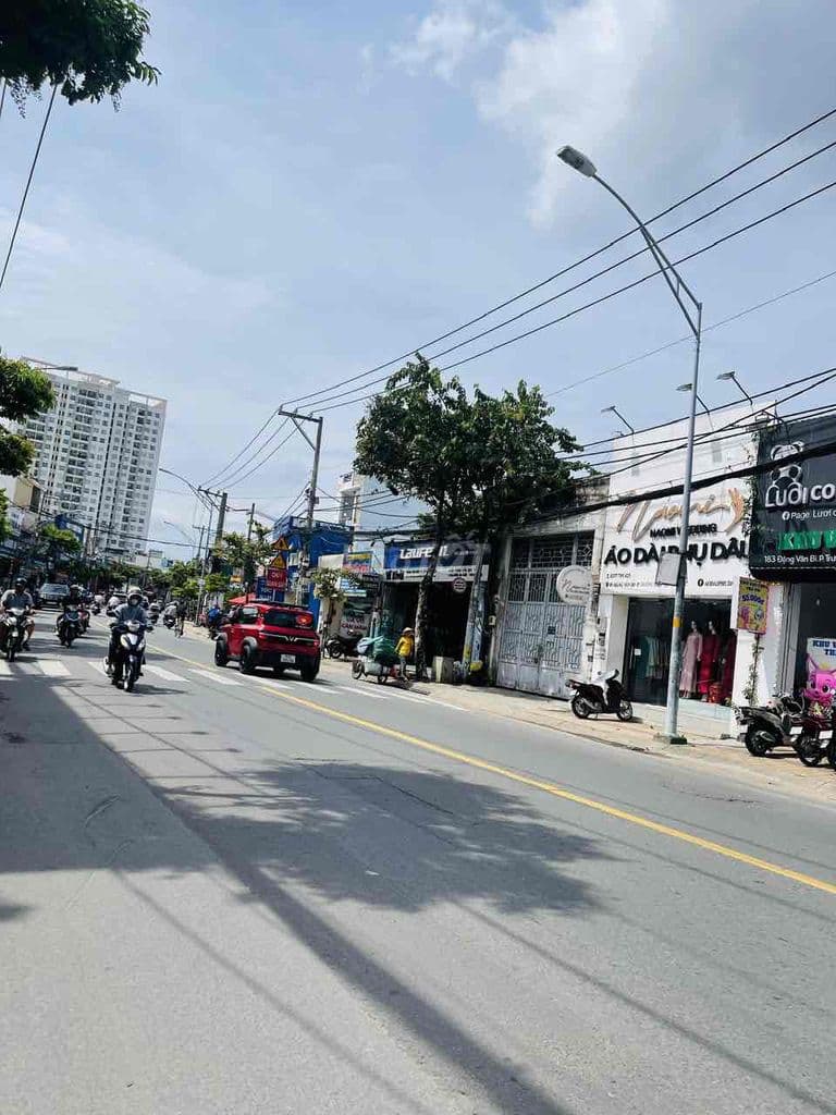 MẶT TIỀN ĐẶNG VĂN BI NGAY GA METRO - KHÔNG LỘ GIỚI ,FULL THỔ CƯ -HIẾM - Ảnh 3