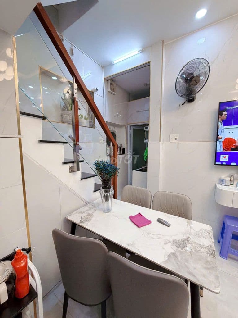 BÁN NHÀ ĐẸP TRUNG TÂM QUẬN 3, BỐN TẦNG, CÁCH MẶT TIỀN VÀI BƯỚC CHÂN. - Ảnh 3