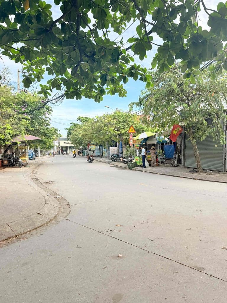 bán Đất khu phân Lô đồng bộ cao tầng Hẻm 6m.