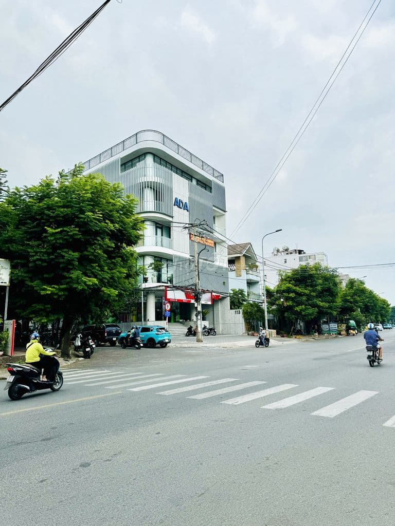 Nhà Mặt tiền 10x20 đường ĐẶNG THUỲ TRÂM, P13 Bình Thạnh. Giá 36,5Tỷ TL