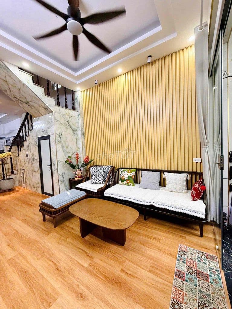 BÁN NHÀ CHÍNH CHỦ PHỐ KIM GIANG 46m2- 5 tầng 9,7 tỷ - Ảnh 2