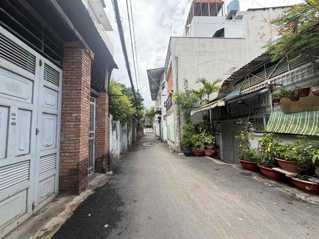Lô góc 2 MT HXH Thoáng mát ngay BV175 chỉ nhỉnh 4t