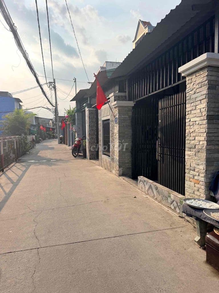 🏡 NHÀ NGUYỄN VĂN QUÁ – HXH NGỦ TRONG NHÀ – 💰CHỈ 4.3 TỶ 📍 Hẻm 1 sẹc Ng