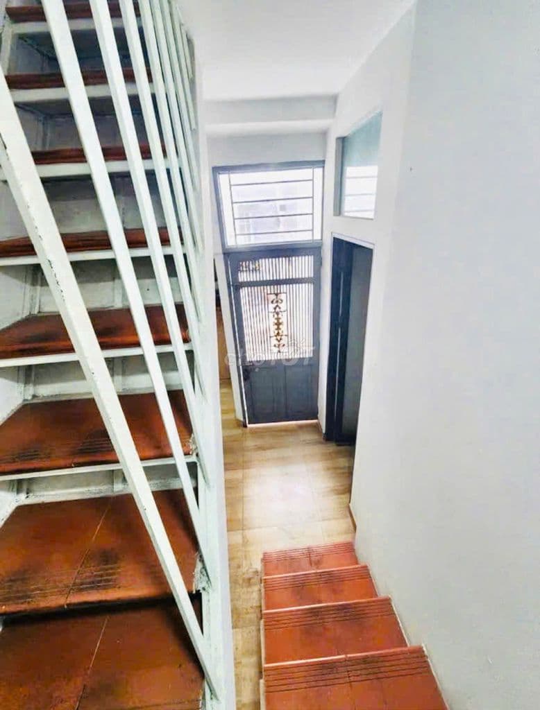 Gấp bán "7 tỷ giảm vể 6.6 Tỷ" - Bán nhanh nhà căn góc 3 tầng 52m2 P.7 - Ảnh 2