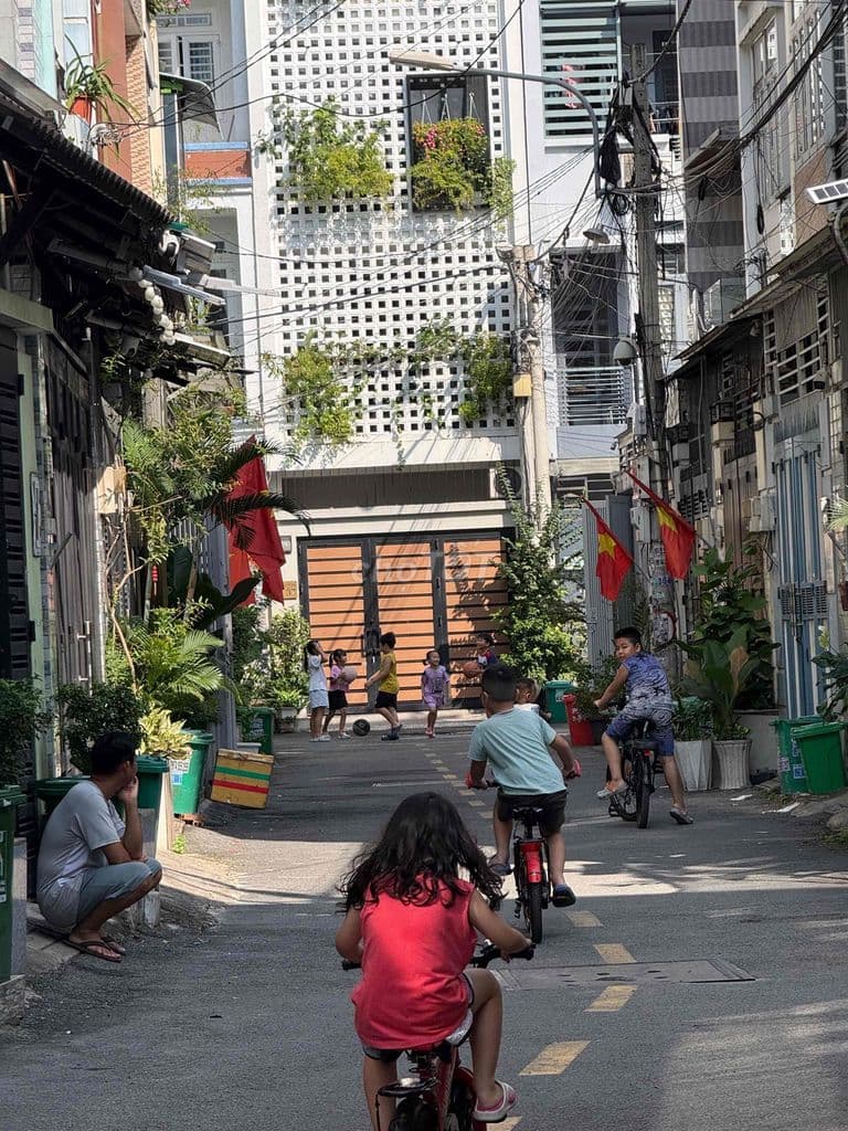 🟡🟢🔴NHÀ 3 TẦNG FULL NỘI THẤT 150m2 sàn, GẦN VẠN PHÚC CITY SÁT BỜ SÔNG - Ảnh 2