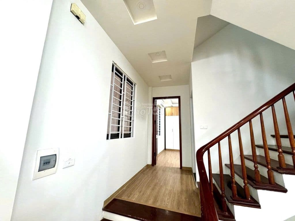 Bán nhà 40m2, 5 Tầng, 6PN+ nội thất, ôtô đỗ cửa, 2 mặt thoáng - Ảnh 2