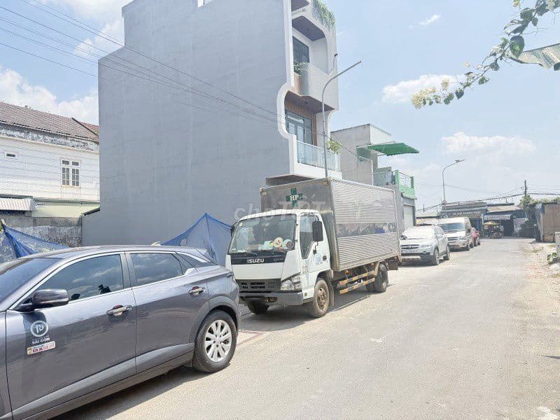Bán Nhà Ngô Chí Quốc Bình Chiểu 61M² 4 Tầng Full Nội Thất Hẻm 8M Ô tô