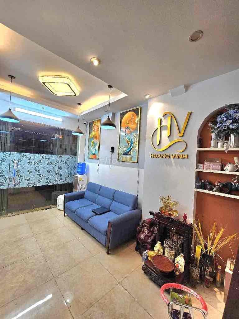 Hiếm! Nhà đẹp Ngô Gia Tự 39m2, ngay chợ Diêm, ngõ cực nông, giá 7.95 t - Ảnh 2