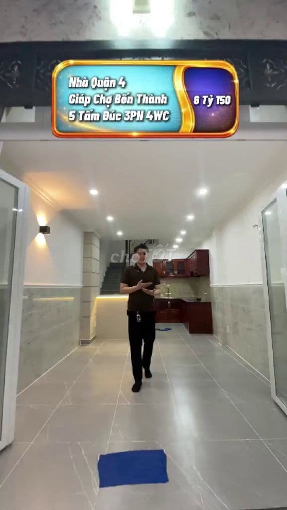 Nhà Quận 4 đúc 5 tấm gần Chợ Bến Thành, hẻm 4m, giá 6.15 tỷ TL