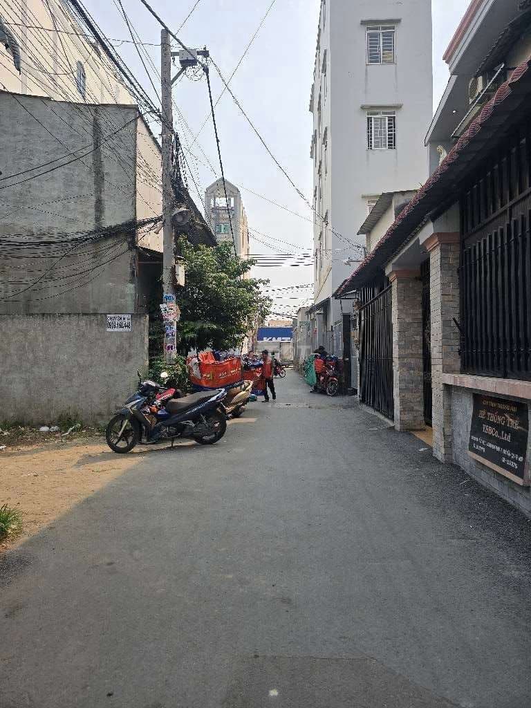 bán đất vị trí đẹp pháp lý rõ ràng an ninh đông đúc gần chợ