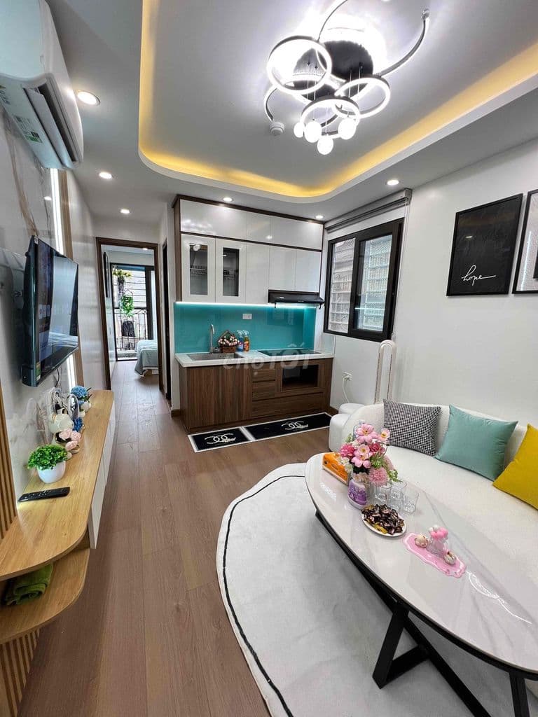 Chung cư 2 ngủ Tây Hồ - giá hơn 2 tỷ - nội thất cực xịn - có ban công - Ảnh 2