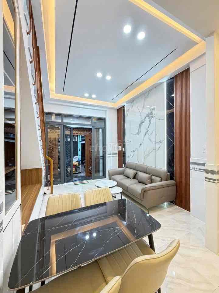 NHÀ ĐẸP GẦN NGÃ 4 Bốn XÃ DT CHUẨN 4x12 CHỈ 4 Tỷ - Ảnh 2