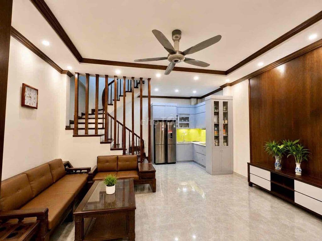 BÁN NHÀ GIÁP BÁT – 45M² – 5 TẦNG – MT 5.4M – KHÔNG QUY HOẠCH