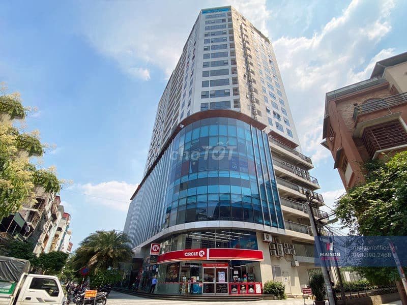 Bán căn hộ CC 125 Hoàng Ngân 76m2, 2PN, 2 VS, tặng full nội thất