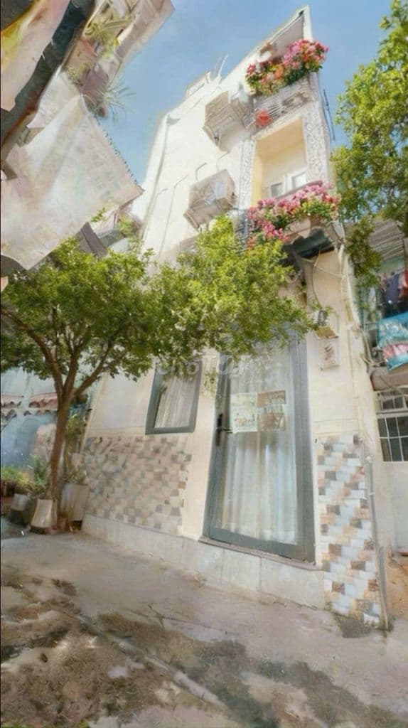 Cần bán nhà 1 sẹc, căn góc đường Nguyễn Khoái