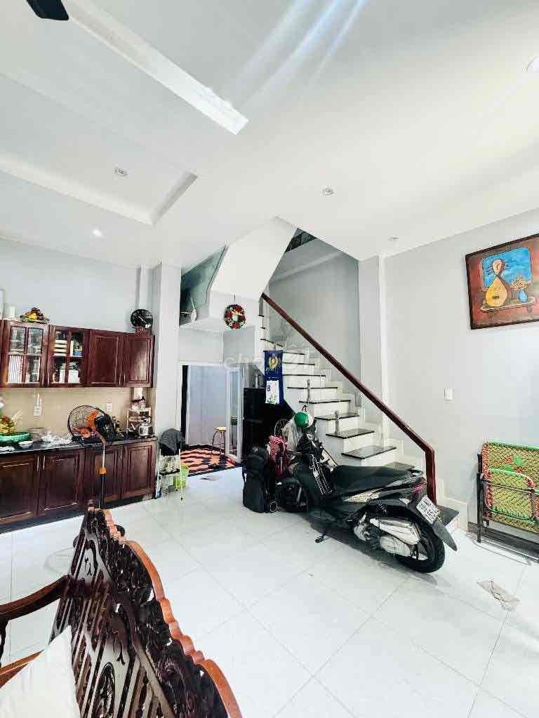 BÁN NHÀ NGAY CV GIA ĐỊNH-XE HƠI QUAY ĐẦU-NGANG 6M