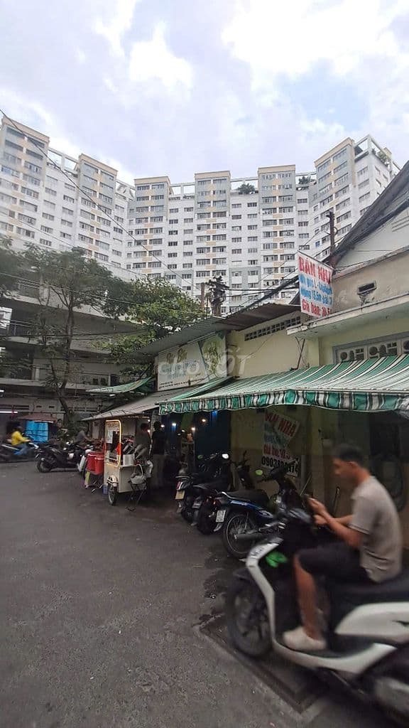 Bán nhà mặt tiền góc chữ L ngã 3 khu cư xá Vĩnh Hội